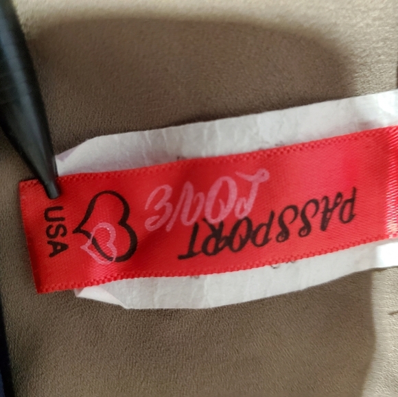 🚫 PASSPORT LOVE Made In USA Blue Sleevless Flowy Tank Size L - Picture 3 of 4